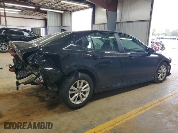 2025 Toyota Camry LE with VIN 4T1DAACK8SU528619, listed as a Copart auction lot 51645145 with 5,915 mi miles and Salvage Title. Bid and sale history available at DreamBid. Image 3.