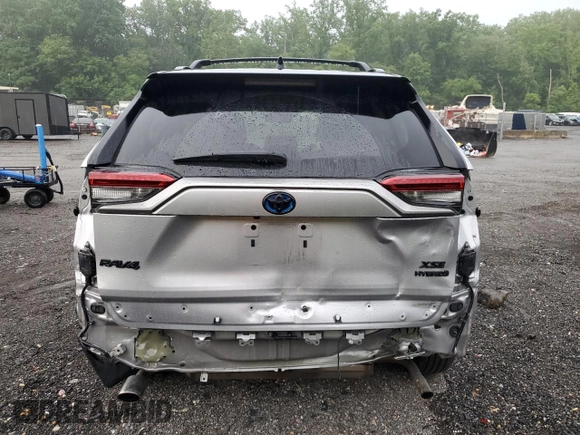 2021 Toyota RAV4 Hybrid XSE with VIN 4T3E6RFV4MU055936, listed as a Copart auction lot 60861175 with 62,922 mi miles and Salvage title. Bid and sale history available at DreamBid. Image 6.