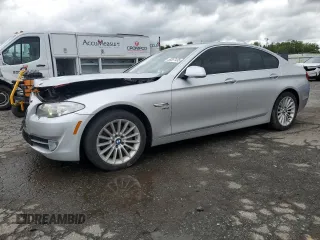 2012 BMW 5 Series 535i xDrive z VIN WBAFU7C57CDU65805, wystawiony jako Copart lot #58367435 z przebiegiem 86 952 mil mil oraz Szkoda całkowita • Salvage title. Historia ofert i sprzedaży dostępna na DreamBid. Obrazek 1.