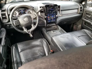 2020 Ram 2500 Limited z VIN 3C6UR5SL0LG273751, wystawiony jako Copart lot #52580975 z przebiegiem 101 615 mil mil oraz Szkoda całkowita • Salvage title. Historia ofert i sprzedaży dostępna na DreamBid. Obrazek 8.
