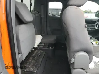 2015 Toyota Tacoma with VIN 5TFTX4CN2FX058621, listed as a Copart auction lot 58548135 with 212,775 mi miles and Clean title. Bid and sale history available at DreamBid. Image 10.