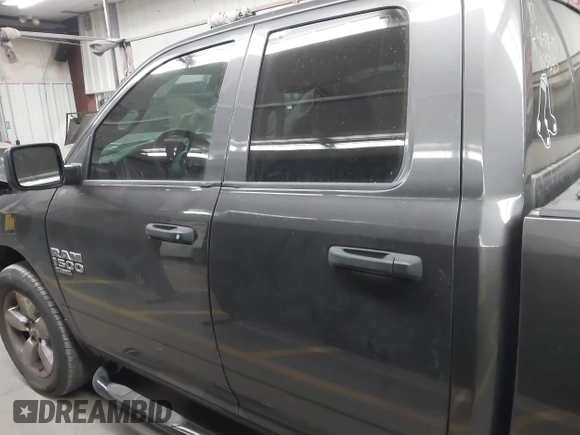 2019 Ram 1500 Tradesman z VIN 1C6RR7FG6KS625365, wystawiony jako IAAI lot #42163213 z przebiegiem 99 259 mil mil oraz . Historia ofert i sprzedaży dostępna na DreamBid. Obrazek 14.