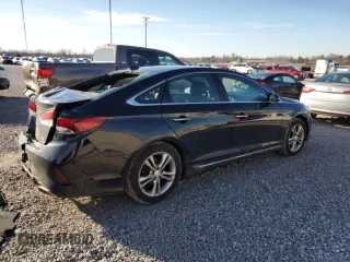 2018 Hyundai Sonata Sport Plus with VIN 5NPE34AF5JH716386, listed as a Copart auction lot 43592455 with 113,637 mi miles and Salvage Title. Bid and sale history available at DreamBid. Image 3.