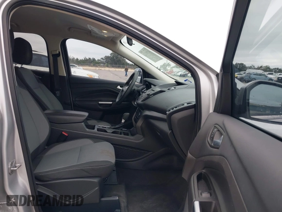 2017 Ford Escape SE with VIN 1FMCU0GD8HUC00733, listed as a IAAI auction lot 41576112 with 130,484 mi miles. Bid and sale history available at carsss.com. Image 5.