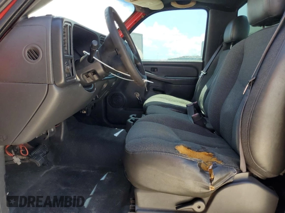 2005 Chevrolet Silverado 1500 Work Truck z VIN 1GCEC14X65Z139112, wystawiony jako Copart lot #61029675 z przebiegiem 167 947 mil mil oraz Czysty tytuł • Clean title. Historia ofert i sprzedaży dostępna na DreamBid. Obrazek 7.