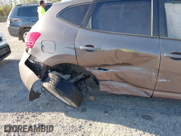2008 Nissan Rogue SL with VIN JN8AS58V58W128582, listed as a IAAI auction lot 42055041 with 203,805 mi miles and . Bid and sale history available at DreamBid. Image 6.