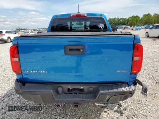 2021 Chevrolet Colorado 4WD ZR2 z VIN 1GCGTEEN7M1157788, wystawiony jako Copart lot #58042845 z przebiegiem 49 008 mil mil oraz Szkoda całkowita • Salvage title. Historia ofert i sprzedaży dostępna na DreamBid. Obrazek 6.