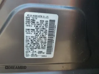 2011 Nissan Rogue S z VIN JN8AS5MT7BW170862, wystawiony jako Copart lot #60115195 z przebiegiem Nie podano mil oraz Szkoda całkowita • Salvage title. Historia ofert i sprzedaży dostępna na DreamBid. Obrazek 13.