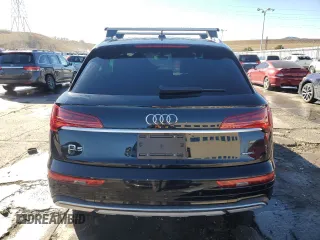 2024 Audi Q5 Premium with VIN WA1ABAFY7R2067157, listed as a Copart auction lot 83634674 with 4,340 mi miles and Salvage Title. Bid and sale history available at carsss.com. Image 6.