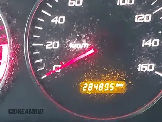 2006 Cadillac SRX z VIN 1GYEE637960184635, wystawiony jako IAAI lot #41724397 z przebiegiem 284 895 mil mil oraz . Historia ofert i sprzedaży dostępna na DreamBid. Obrazek 7.