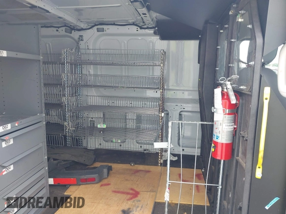 2016 Ford Transit Cargo z VIN 1FTYE1YM5GKB08601, wystawiony jako IAAI lot #42615650 z przebiegiem 275 441 mil mil oraz . Historia ofert i sprzedaży dostępna na DreamBid. Obrazek 8.