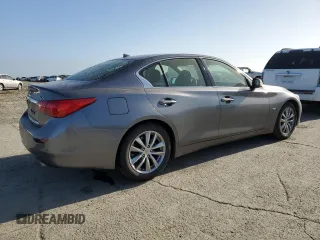 2015 Infiniti Q50 Premium with VIN JN1BV7AP5FM331482, listed as a Copart auction lot 53760335 with 134,471 mi miles and Clean Title. Bid and sale history available at carsss.com. Image 3.