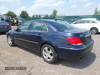 2005 Acura RL z VIN JH4KB16535C018279, wystawiony jako IAAI lot #42563577 z przebiegiem 140 738 mil mil oraz . Historia ofert i sprzedaży dostępna na DreamBid. Obrazek 3.