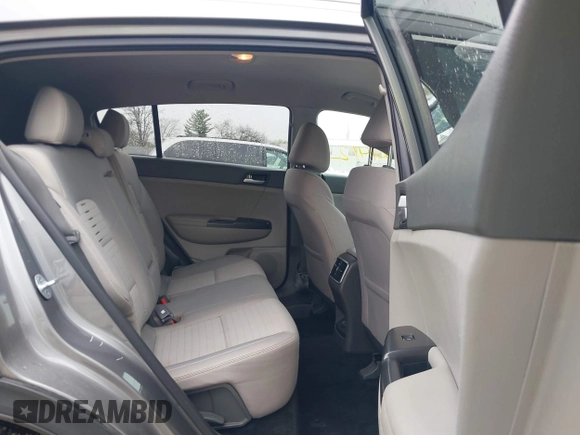 2017 Kia Sportage LX with VIN KNDPM3AC4H7231189, listed as a IAAI auction lot 42001412 with 83,550 mi miles. Bid and sale history available at carsss.com. Image 8.