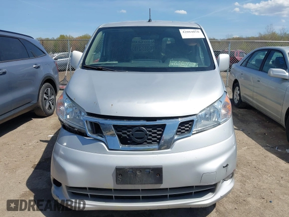 2015 Nissan NV200 SV with VIN 3N6CM0KN1FK716429, listed as a IAAI auction lot 42084050 with 154,913 mi miles and . Bid and sale history available at carsss.com. Image 12.