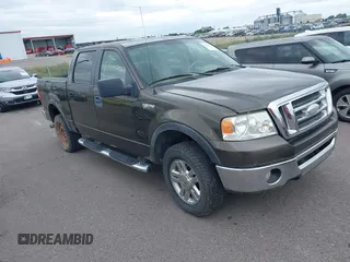 2008 Ford F-150 XLT z VIN 1FTPW14V18FA38922, wystawiony jako IAAI lot #42784756 z przebiegiem 145 668 mil mil oraz . Historia ofert i sprzedaży dostępna na DreamBid. Obrazek 1.