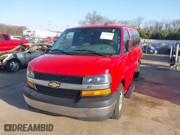 2020 Chevrolet City Express Cargo z VIN 1GCZGGFG5L1188853, wystawiony jako IAAI lot #41790969 z przebiegiem 104 599 mil mil oraz . Historia ofert i sprzedaży dostępna na DreamBid. Obrazek 18.
