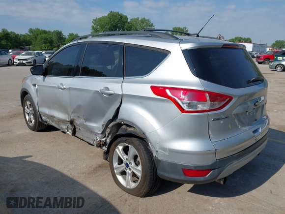 2013 Ford Escape SE z VIN 1FMCU0GX3DUC23910, wystawiony jako IAAI lot #42245926 z przebiegiem 159 076 mil mil oraz . Historia ofert i sprzedaży dostępna na DreamBid. Obrazek 3.