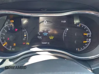 2018 Jeep Grand Cherokee Laredo E with VIN 1C4RJFAG4JC370502, listed as a IAAI auction lot 41342367 with 104,307 mi miles. Bid and sale history available at carsss.com. Image 7.