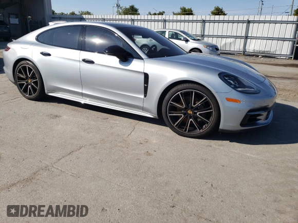 2018 Porsche Panamera 4S z VIN WP0AB2A78JL135569, wystawiony jako Copart lot #71446384 z przebiegiem Nie podano mil oraz Czysty tytuł • Clean title. Historia ofert i sprzedaży dostępna na DreamBid. Obrazek 4.