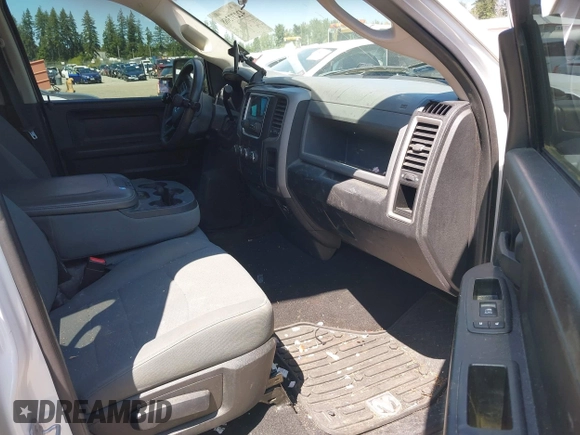 2013 Ram 1500 ST z VIN 1C6RR7FP1DS501958, wystawiony jako IAAI lot #42277368 z przebiegiem 215 477 mil mil oraz . Historia ofert i sprzedaży dostępna na DreamBid. Obrazek 5.