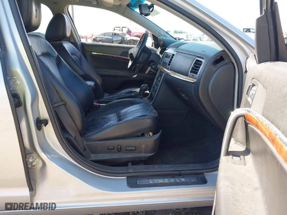 2010 Lincoln MKZ with VIN 3LNHL2GC8AR609551, listed as a IAAI auction lot 41816117 with NaN miles. Bid and sale history available at carsss.com. Image 5.