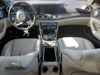 2017 Mercedes-Benz E 300 Luxury with VIN WDDZF4KB1HA093618, listed as a Copart auction lot 52510755 with Not Provided miles and Salvage Title. Bid and sale history available at DreamBid. Image 8.