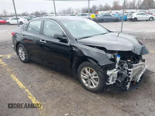 2017 Kia Optima LX z VIN 5XXGT4L34HG166745, wystawiony jako IAAI lot #41052525 z przebiegiem 32 700 mil mil oraz . Historia ofert i sprzedaży dostępna na DreamBid. Obrazek 1.