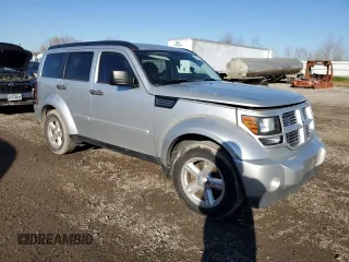 2010 Dodge Nitro SXT z VIN 1D4PT5GK5AW106990, wystawiony jako Copart lot #88719415 z przebiegiem 193 019 mil mil oraz Szkoda całkowita • Salvage title. Historia ofert i sprzedaży dostępna na DreamBid. Obrazek 4.