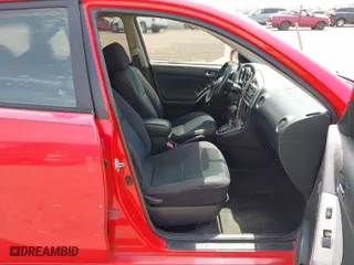 2006 Toyota Matrix STD with VIN 2T1KR32EX6C601200, listed as a IAAI auction lot 41870757 with 263,239 mi miles. Bid and sale history available at carsss.com. Image 5.