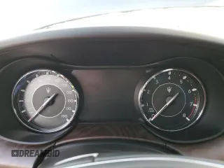 2022 Maserati Quattroporte GT z VIN ZAM56XPAXN1391103, wystawiony jako Copart lot #78474234 z przebiegiem Nie podano mil oraz Nie do naprawy • Non repairable. Historia ofert i sprzedaży dostępna na DreamBid. Obrazek 9.