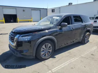 2023 Nissan Pathfinder S z VIN 5N1DR3AC4PC261640, wystawiony jako Copart lot #56339595 z przebiegiem 39 626 mil mil oraz Nie do naprawy • Non repairable. Historia ofert i sprzedaży dostępna na DreamBid. Obrazek 1.