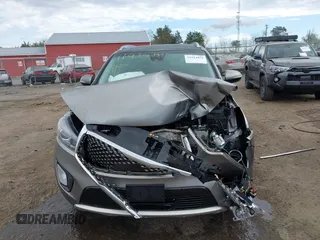 2018 Kia Sorento SX with VIN 5XYPKDA53JG424729, listed as a IAAI auction lot 41914859 with 105,522 mi miles and . Bid and sale history available at carsss.com. Image 12.