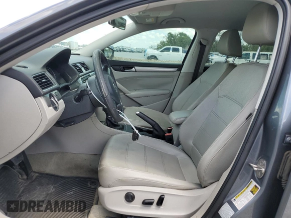2015 Volkswagen Passat S with VIN 1VWAS7A31FC116893, listed as a Copart auction lot 51639775 with 15,500 mi miles and Clean title. Bid and sale history available at DreamBid. Image 7.