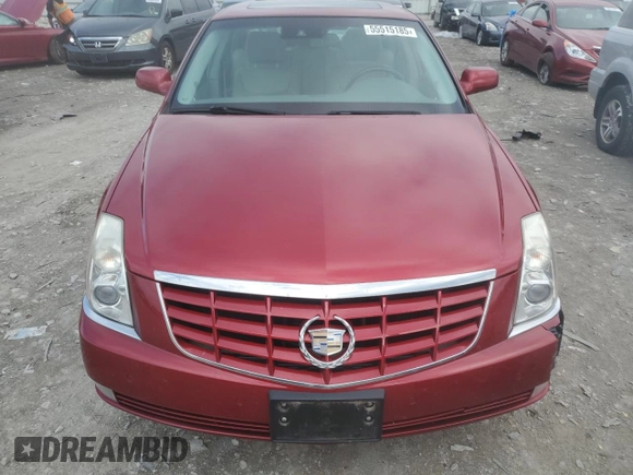 2011 Cadillac DTS Premium Collection z VIN 1G6KH5E66BU122873, wystawiony jako Copart lot #55515185 z przebiegiem 84 092 mil mil oraz Szkoda całkowita • Salvage title. Historia ofert i sprzedaży dostępna na DreamBid. Obrazek 5.