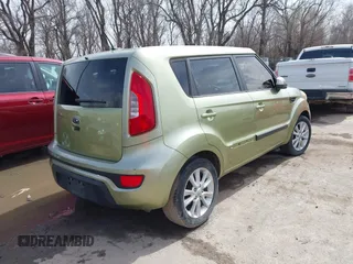 2012 Kia Soul + with VIN KNDJT2A67C7450802, listed as a IAAI auction lot 41815696 with 137,101 mi miles. Bid and sale history available at carsss.com. Image 4.