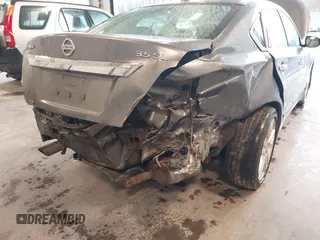2015 Nissan Altima SL with VIN 1N4BL3AP0FC213069, listed as a IAAI auction lot 41931428 with 172,215 mi miles and . Bid and sale history available at carsss.com. Image 6.