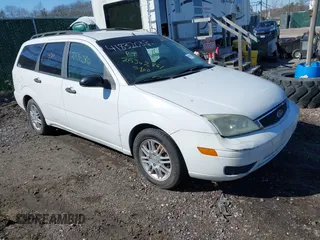 2006 Ford Focus SE with VIN 1FAHP36N96W185700, listed as a IAAI auction lot 41832038 with Not Provided miles and . Bid and sale history available at carsss.com. Image 1.