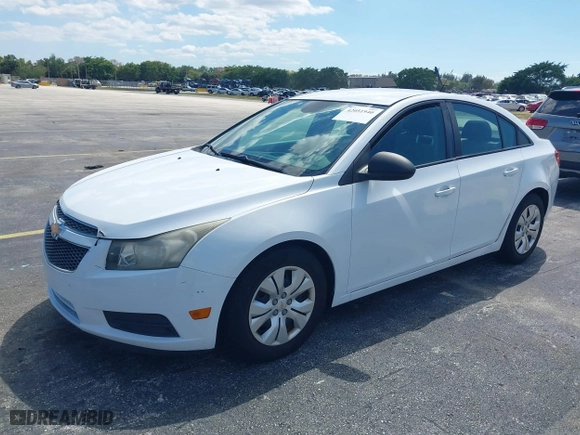 2014 Chevrolet Cruze LS with VIN 1G1PA5SH9E7178783, listed as a IAAI auction lot 42051940 with 96,587 mi miles. Bid and sale history available at carsss.com. Image 2.