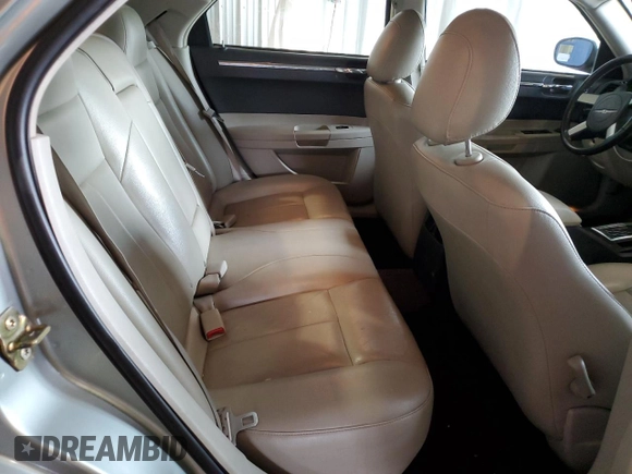 2006 Chrysler 300 Touring with VIN 2C3KA53G26H383671, listed as a Copart auction lot 70276994 with 126,621 mi miles and Salvage Title. Bid and sale history available at carsss.com. Image 10.