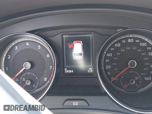 2020 Volkswagen Atlas with VIN 1V2YC2CA4LC205011, listed as a IAAI auction lot 42233807 with 39,084 mi miles and . Bid and sale history available at DreamBid. Image 7.