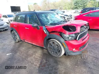 2014 MINI Countryman S z VIN WMWZC3C52EWP29433, wystawiony jako IAAI lot #42179585 z przebiegiem 179 871 mil mil oraz . Historia ofert i sprzedaży dostępna na DreamBid. Obrazek 1.