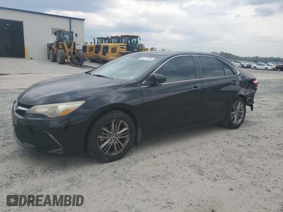 2015 Toyota Camry XLE with VIN 4T1BF1FK4FU957377, listed as a Copart auction lot 52717165 with 214,080 mi miles and Salvage Title. Bid and sale history available at carsss.com. Image 1.