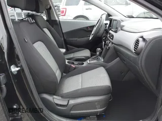 2018 Hyundai Kona SE with VIN KM8K1CAA6JU138971, listed as a IAAI auction lot 41553994 with 98,741 mi miles. Bid and sale history available at carsss.com. Image 5.