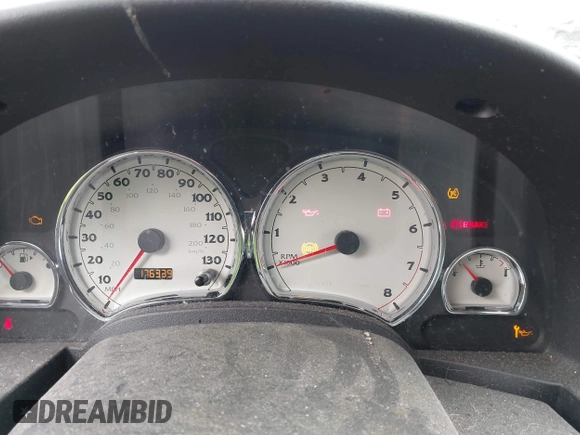 2004 Saturn VUE V6 with VIN 5GZCZ53414S820661, listed as a IAAI auction lot 42023074 with 176,339 mi miles. Bid and sale history available at carsss.com. Image 7.