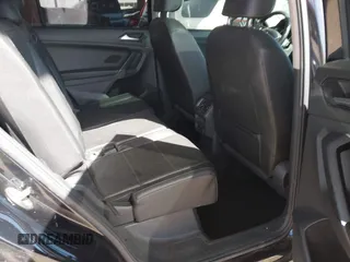 2018 Volkswagen Tiguan SEL with VIN 3VV3B7AX5JM009157, listed as a IAAI auction lot 41745746 with 138,876 mi miles and . Bid and sale history available at DreamBid. Image 8.