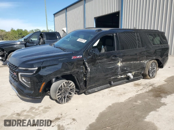 2025 Chevrolet Suburban Z71 z VIN 1GNS6DRD5SR178769, wystawiony jako Copart lot #48332075 z przebiegiem 1 117 mil mil oraz Szkoda całkowita • Salvage title. Historia ofert i sprzedaży dostępna na DreamBid. Obrazek 1.