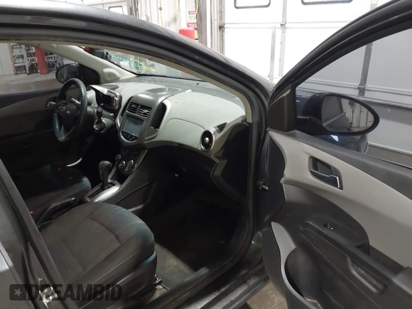 2015 Chevrolet Sonic LT with VIN 1G1JC5SH0F4149529, listed as a IAAI auction lot 41958450 with 227,946 mi miles and . Bid and sale history available at DreamBid. Image 5.