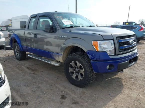 2013 Ford F-150 XL with VIN 1FTFX1EF0DFB50377, listed as a IAAI auction lot 41715031 with NaN miles. Bid and sale history available at carsss.com. Image 1.