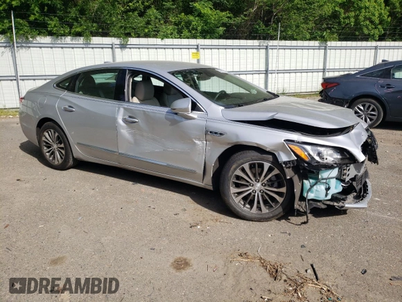 2017 Buick LaCrosse Premium with VIN 1G4ZR5SS1HU158257, listed as a Copart auction lot 53061975 with 32,108 mi miles and Salvage Title. Bid and sale history available at carsss.com. Image 4.